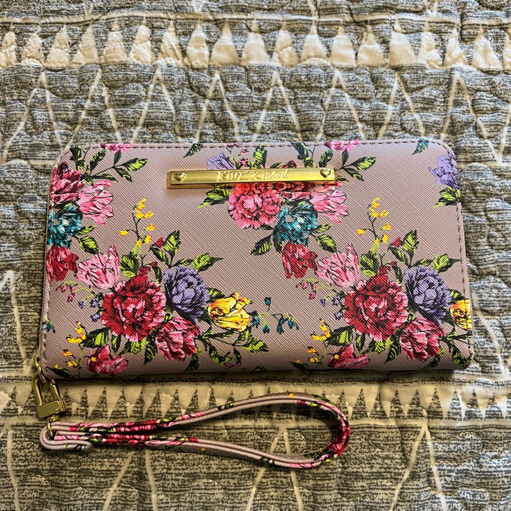 Steve Madde. Floral Women's Wallet/Wristlet